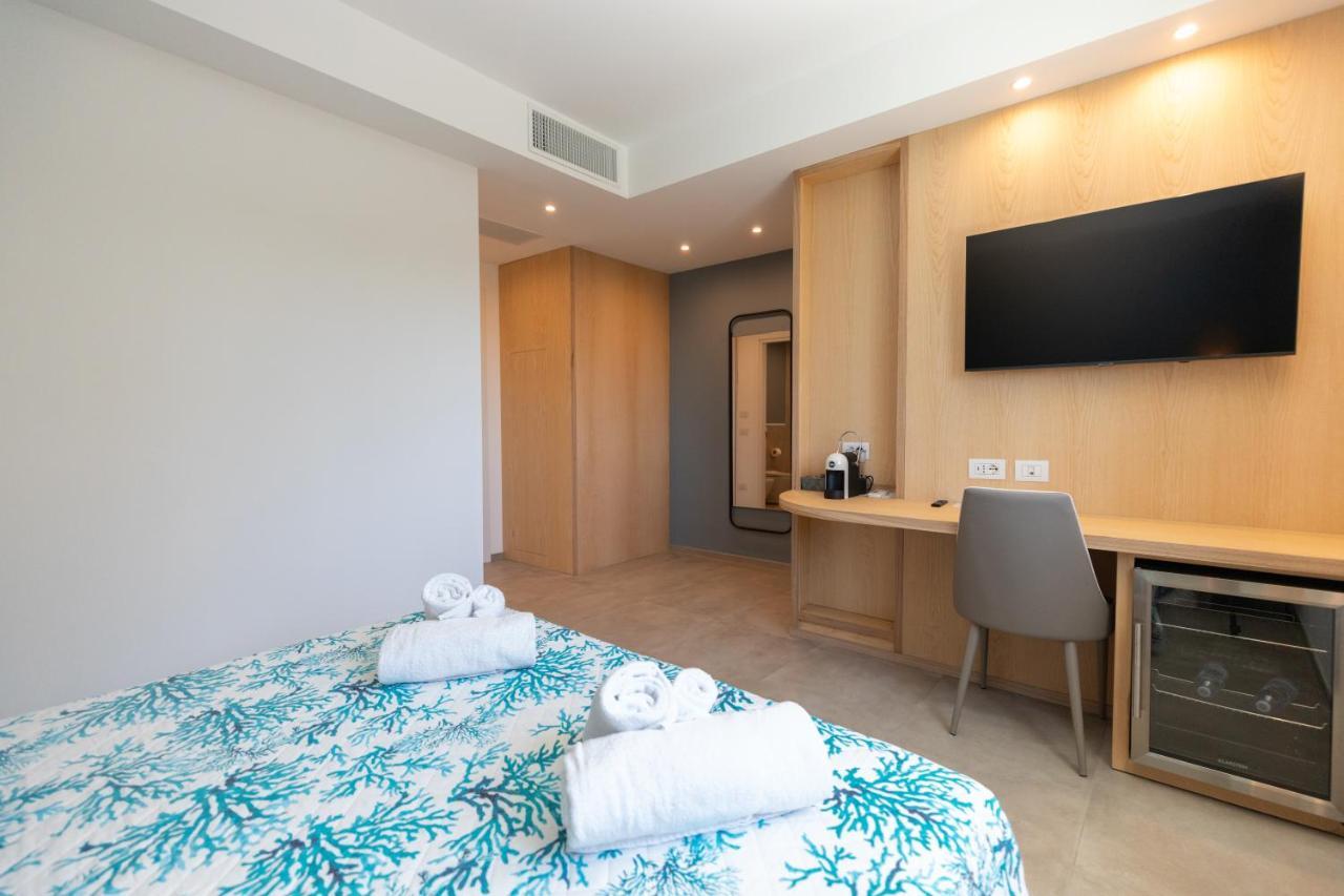 Molo Brin Rooms & Suites Olbia Exterior photo